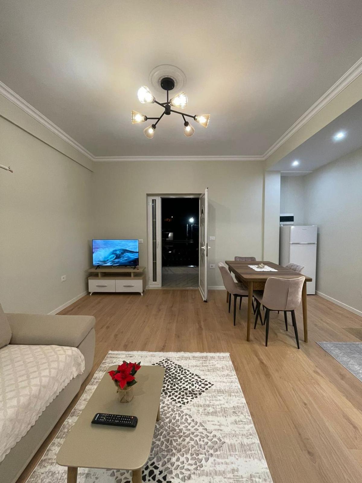 Villa Vsv:Second Flat+Parking Kamez Exterior photo